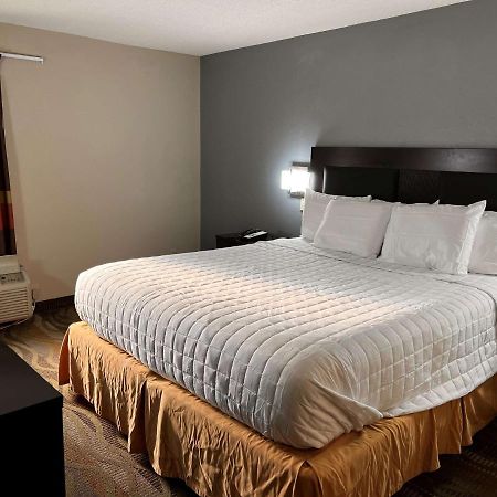 Surestay Hotel By Best Western Моргантън Екстериор снимка