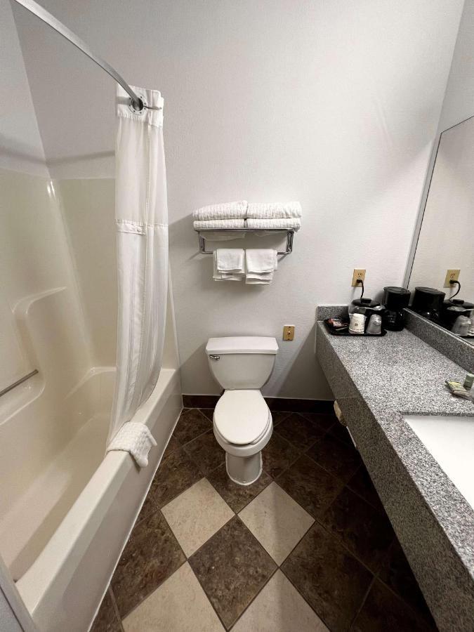 Surestay Hotel By Best Western Моргантън Екстериор снимка